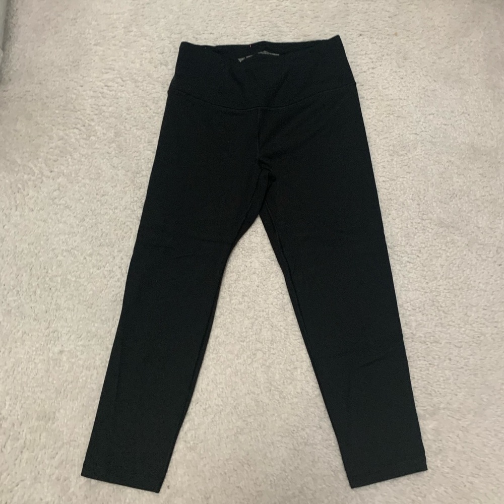 VSX workout crop leggings